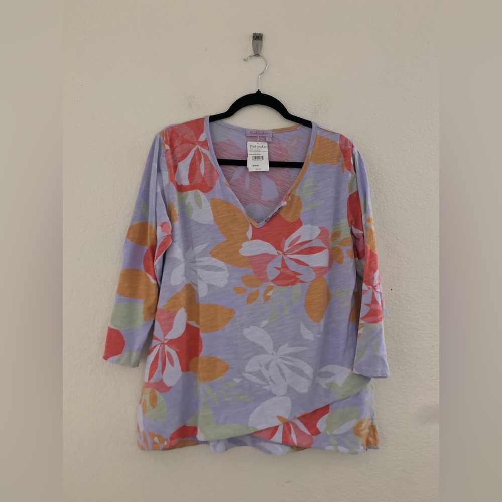 FRESH PRODUCE Fresh Blossoms Wisteria Jordan Top Crossover Hem Top Large $65